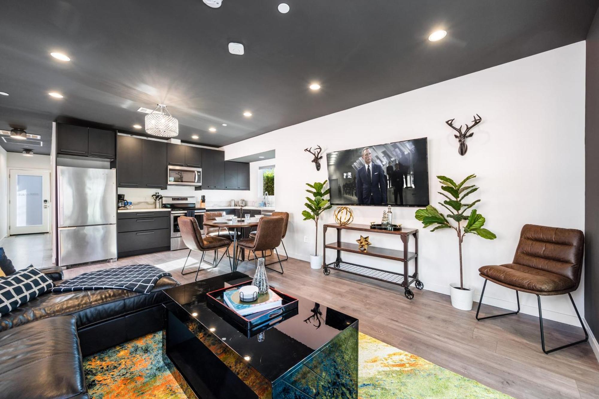 Rock N Roll By Avantstay Vibey Hollywood Retreat Steps To Attractions Los Angeles Exteriör bild